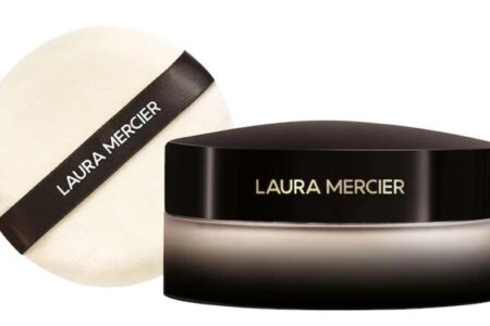 1 23 450x300 - Laura Mercier Jumbo Translucent Loose Setting Powder & Velour Puff 2024