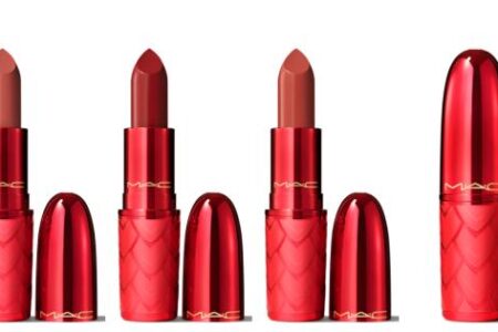 1 31 450x300 - MAC Cosmetics Lunar New Year Lovestruck Lustreglass Sheer-Shine Lipstick 2024