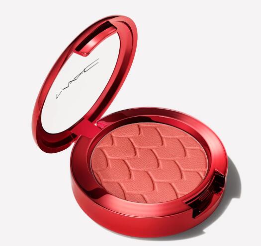 3 22 - MAC Cosmetics Lunar New Year Lovestruck Luck Powder Blush 2024