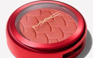 4 7 320x200 - MAC Cosmetics Lunar New Year Lovestruck Luck Powder Blush 2024