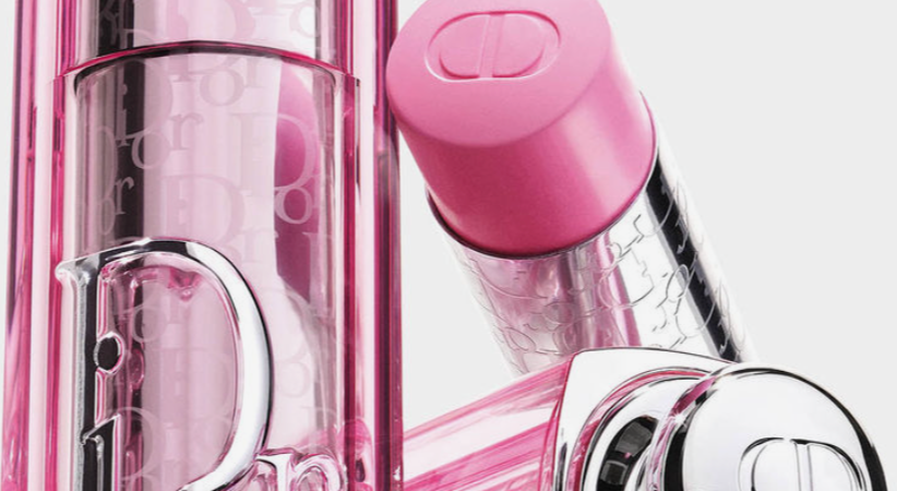 9ad9b890 36e6 429d 9353 f17d5f511940 822x450 - End-of-Summer Beauty Finds: What to Grab from the August Sephora Sale