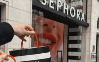 33be7d07 b636 4cd9 9d32 b1a7a14615d1 320x200 - Spooky Savings: The Best Fall-to-Holiday Sets to Stock Up on at the Sephora Sale